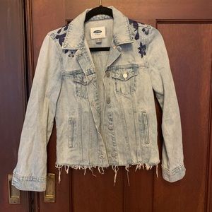 🌼3/$25 Old Navy Embroidered Jean Jacket